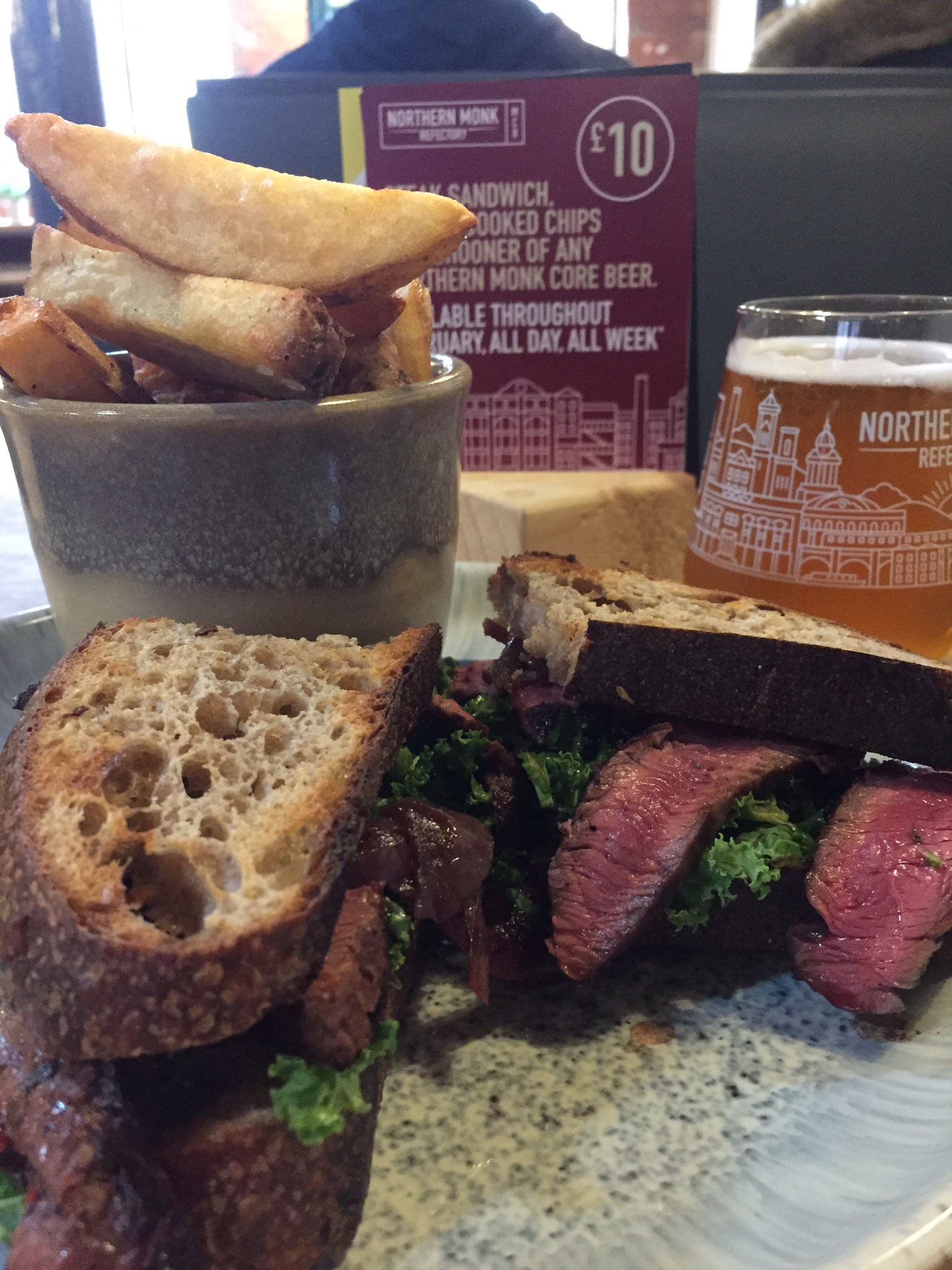 Dzh-SMNX0AEEVft.jpg:large