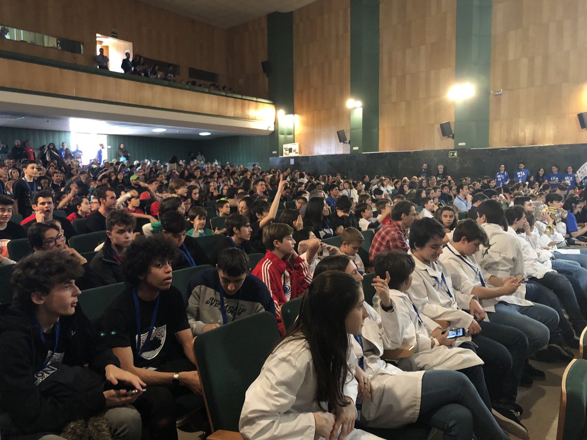 fllmadridUPM's tweet image. Todo preparado para la ceremonia de clausura 🥇🏆 #fllspain
#fllmeinspira
#fllmadridupm
#somosupm
#intoorbit
#muchomásquerobots
#misionmoon
#morethanrobots
#intoorbit