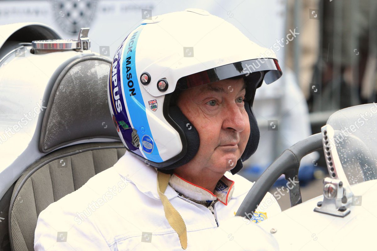 haka127's tweet photo. @nickmasondrums I'm a fan of yours from Italy. Can I have your permission to produce a replica of your helmet for personal use during oldtimers cars sessions? Repeat: only for personal use. Lack of your permission, I'll give up. Tks. Roberto https://t.co/6sKxUGK7vX