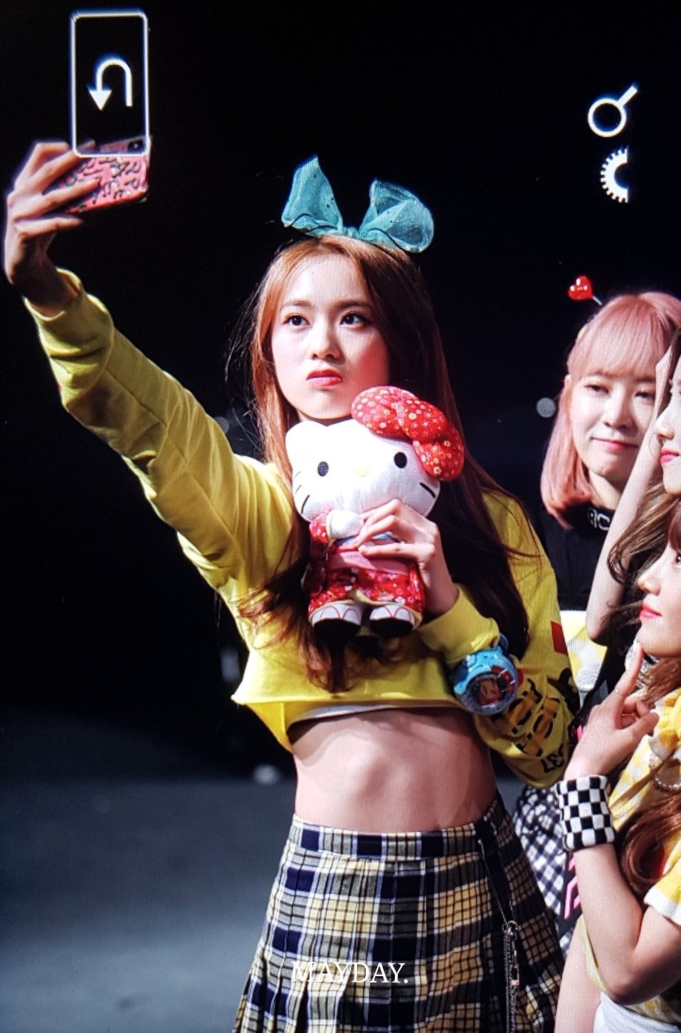 Dzh5vysUUAE0XQm?format=jpg&name=large