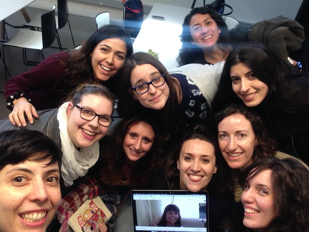 NodeGirlsMadrid's tweet image. #NodeGirlsMadridMentors Equipazo de mentoras preparando los talleres y katas para el 2M!!😊😊 Sois las mejores!! @_Fa_Vi @gema_mbu @ThunderVikki @lpez_elena @cristinafsanz @pixelbruja @irenuchi @L_Troublemakers @ele_hopper @AnyaBranco @LoretoVaquero @MarinaLopezYap +Yami 💜💜