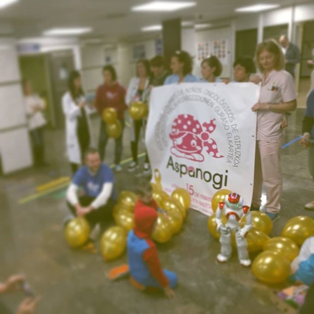 endorbcig's tweet photo. Yesterday was #childcancer day. I went to the hospital to visit and support my friends. https://t.co/M93juvjBtW https://t.co/nEOqIAbtMV