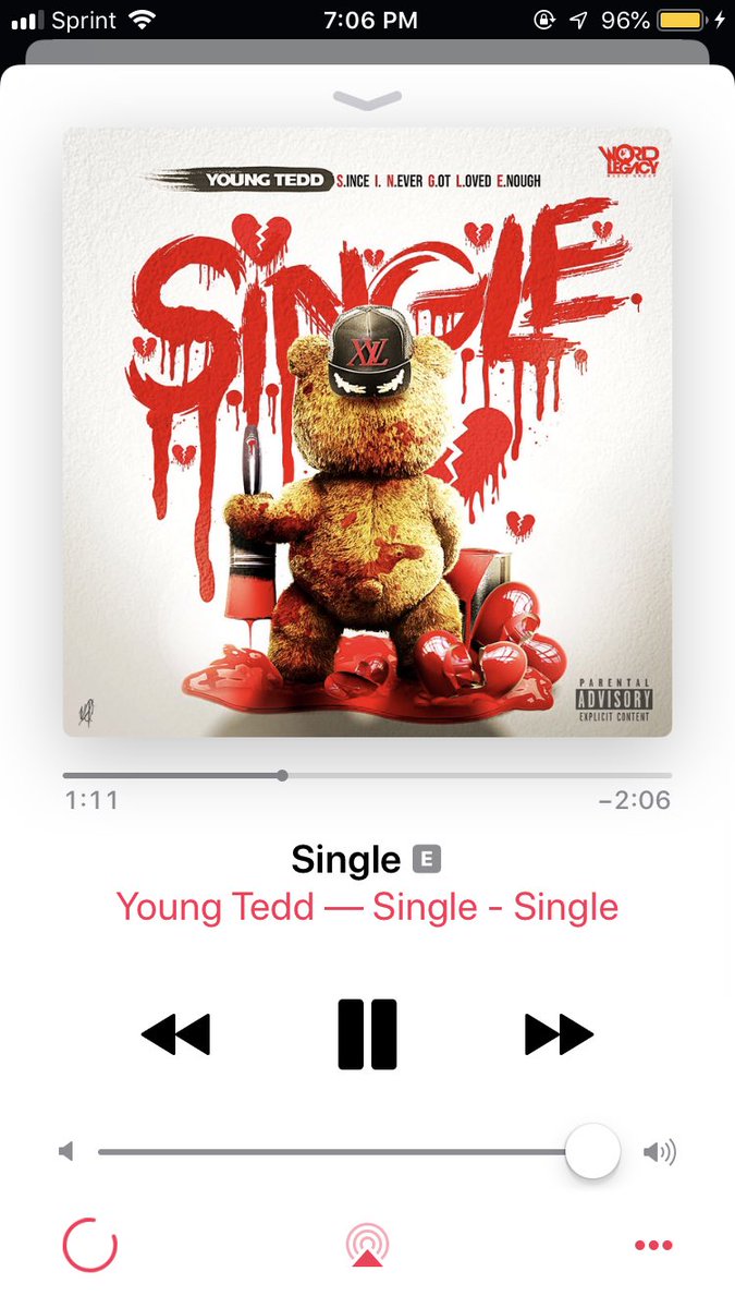 lovehateVEE's tweet photo. when u a trap nigga but u gotta sing your heart out one time https://t.co/5CGjemjPki