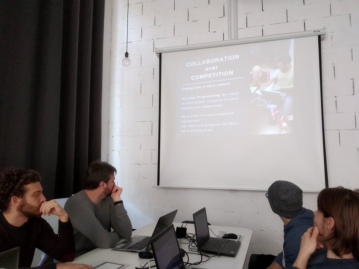 rmistaken's tweet image. Parte #codinggym #torino di febbraio in @tlbxcoworking, @beppeplata introduce la filosofia di @coding_gym