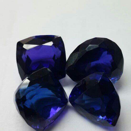 noelolevaroya's tweet photo. Mwenye kuhitaji Tanzanite wasiliana nami +255756441141 https://t.co/SqDUC7P0gO