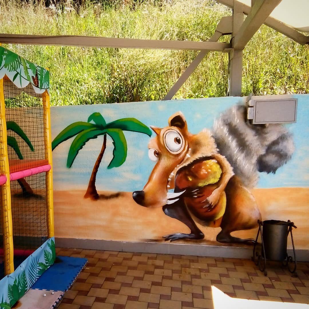 STENACLUB's tweet photo. Painting the playground on the beach area. https://t.co/Bt7eFrHUIy