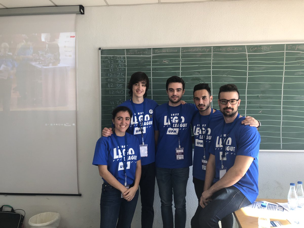 fllmadridUPM's tweet image. Esto no sería posible gracias a nuestros voluntarios!!!!🚀💪🏾💫
#fllspain
#fllmeinspira
#fllmadridupm
#somosupm
#intoorbit
#muchomásquerobots
#misionmoon
#morethanrobots
#intoorbit