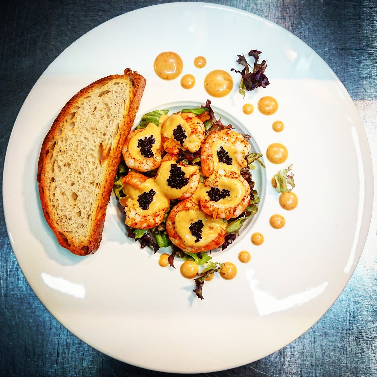 francescoamore's tweet photo. Prawns cocktail by #chef #FrancescoAlfano
@amorenewcastle
#goodfoodaward winner 2019 #finedining #gourmet #italianrestaurant #newcastleunderlyme #stokeontrent 
#dudson #dish @tasteofstaffs @NewcastleBID
@VandaGibbons @Ruby_Davies21
@gitlchefs
@iCook_co
@StaffsUni
@KatieDudson https://t.co/0VbU4WvR8a