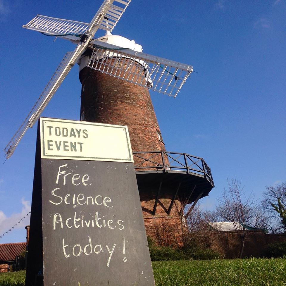 greens_windmill's tweet image. We&apos;re delighted to welcome physics Ed and his colleagues back to the mill today for more science busking!! They&apos;re running FREE science activities all day including building and launching your own rocket, all part of @NottsFOSAC 
#notts #nottingham #curiousnotts #science #maths