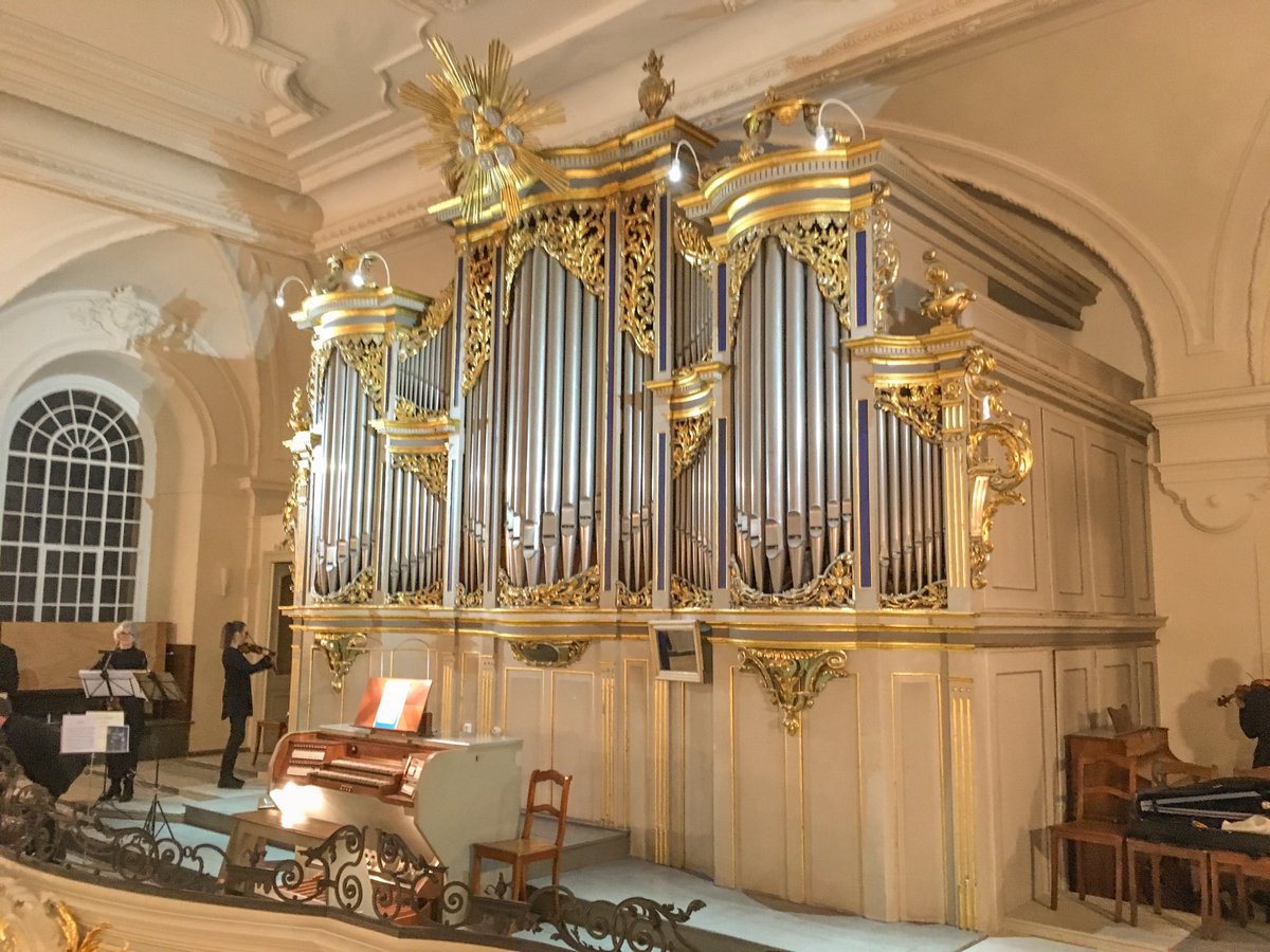 Tolles Eröffnungskonzert gestern in der #sophienkircheberlin anlässlich der Restaurierung des Innenraums #inneuerpracht