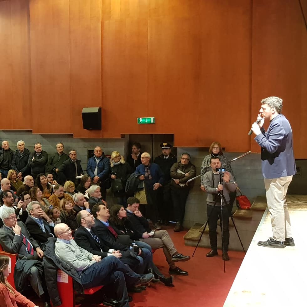 Matteo Renzi tweet media