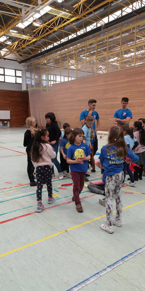 inefmadrid's tweet image. La energía sigue en @FLLSpain #FLLUPM fuera y dentro del torneo. Compañerismo, diversión para un #FLL2019 en @inefmadrid @La_UPM #INTOORBIT #somosupm #nosoloingenieria #deporte #valores #ccafyd