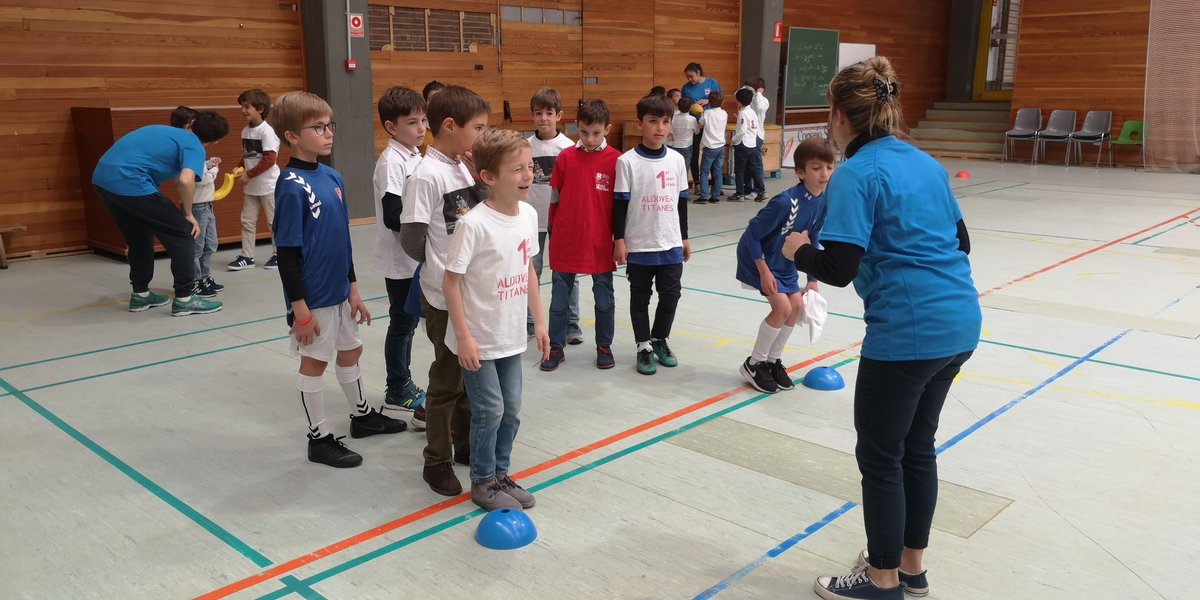 inefmadrid's tweet image. La energía sigue en @FLLSpain #FLLUPM fuera y dentro del torneo. Compañerismo, diversión para un #FLL2019 en @inefmadrid @La_UPM #INTOORBIT #somosupm #nosoloingenieria #deporte #valores #ccafyd