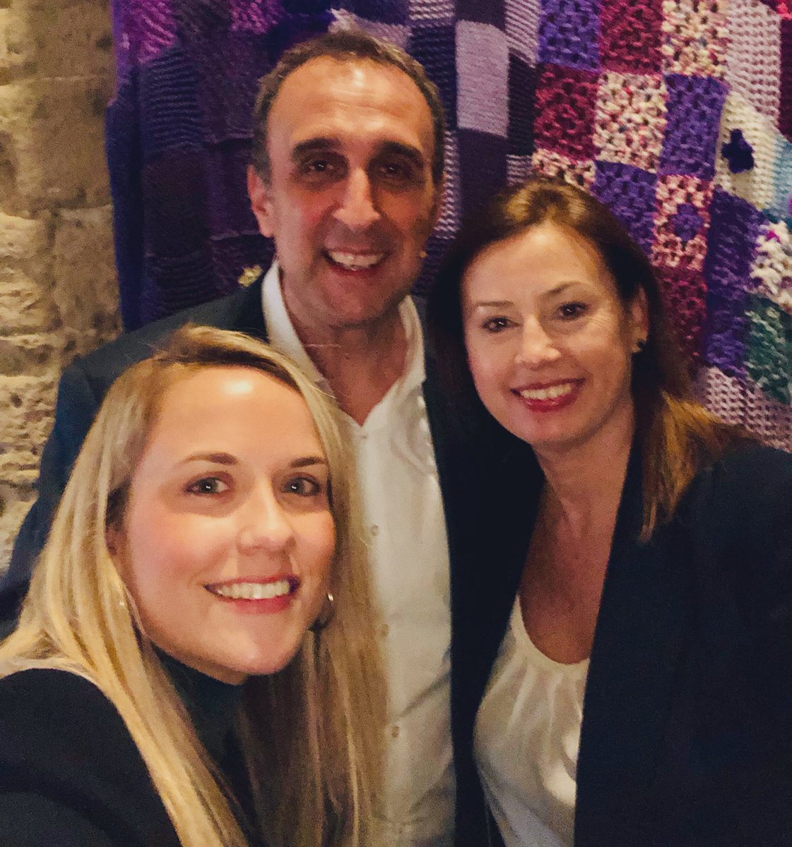 EternumEvents's tweet photo. Moltes gràcies @xescoespar per saber-nos transmetre, un cop més, la teva energia, passió i motivació!
📸 Acte de @laboralgroup ahir a @TuroSeuVella
#EternumEvents #LaboralGroup15años https://t.co/3tMoEAEc3g