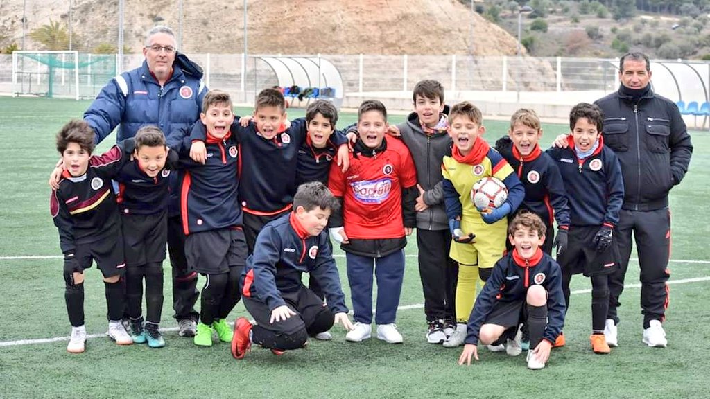 FutsalTecsport's tweet image. Este #SABADO de competiciones para los equipos @FutsalTecsport lo decoramos con la felicidad de los chicos de la cantera del @EFA_Futbol #EFArganda #MarcaFutsal. Siempre bien equipados 👏

📄 Mira nuestro CATÁLOGO 2️⃣0️⃣1️⃣9️⃣ 👉 issuu.com/tecsports.l./d…