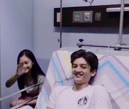 OfficialKarSeth's tweet photo. So ayun na nga po noh... Lakas meet's Ganda HAHAHA CHAROT! Yung mga ngiti nila oh na-miss namin yan ah 😊 lalo na yung kay @imsethfedelin sarap sa eyes parang walang ini-inda. Keep that smile pogi. Nalilimutan din naming wala kang nara-raramdaman 🤗 Loveyou both! https://t.co/V6DdhA8cPJ