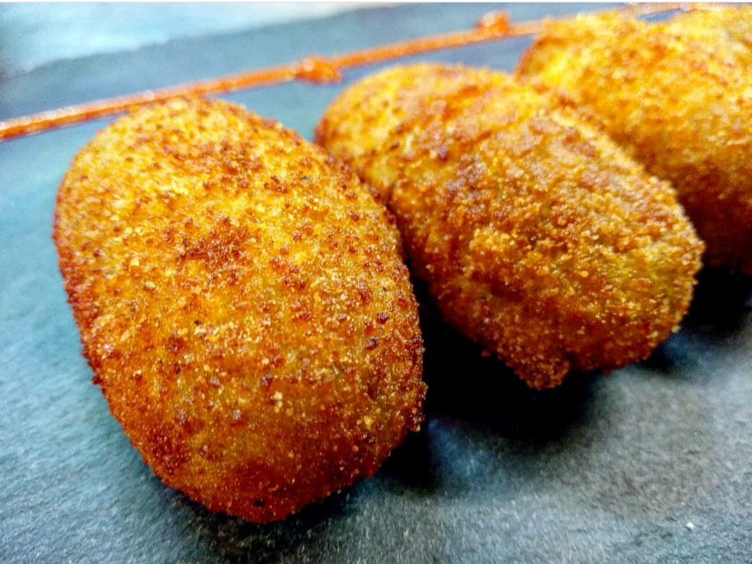 ¿Comemos? Croquetas caseras, como las de tu abuela. Empiezas con ellas y luego ya veremos 😎