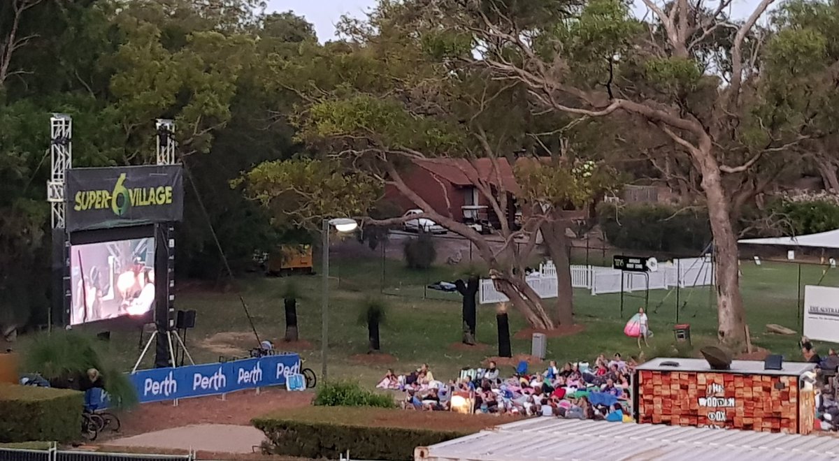 TonyWebeck's tweet image. Have I mentioned that #WS6Perth is a tournament with a difference? Spectators have stuck around to watch @RealHughJackman's 'The Greatest Showman' in tournament village.