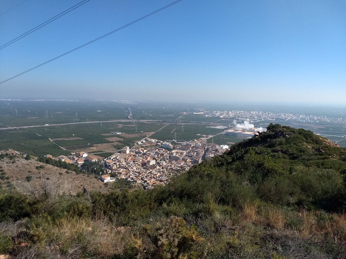 Projecte memorial, homenatge, amb les trinxeres de la Vilavella. Recuperar la memòria, com era la vida dels soldats? V Jornades Història Plana Baixa amb <a href="/iesbenigaslo/">IES BENIGASLÓ</a> i #CSCefire Patrimoni bèl.lic posat en valor