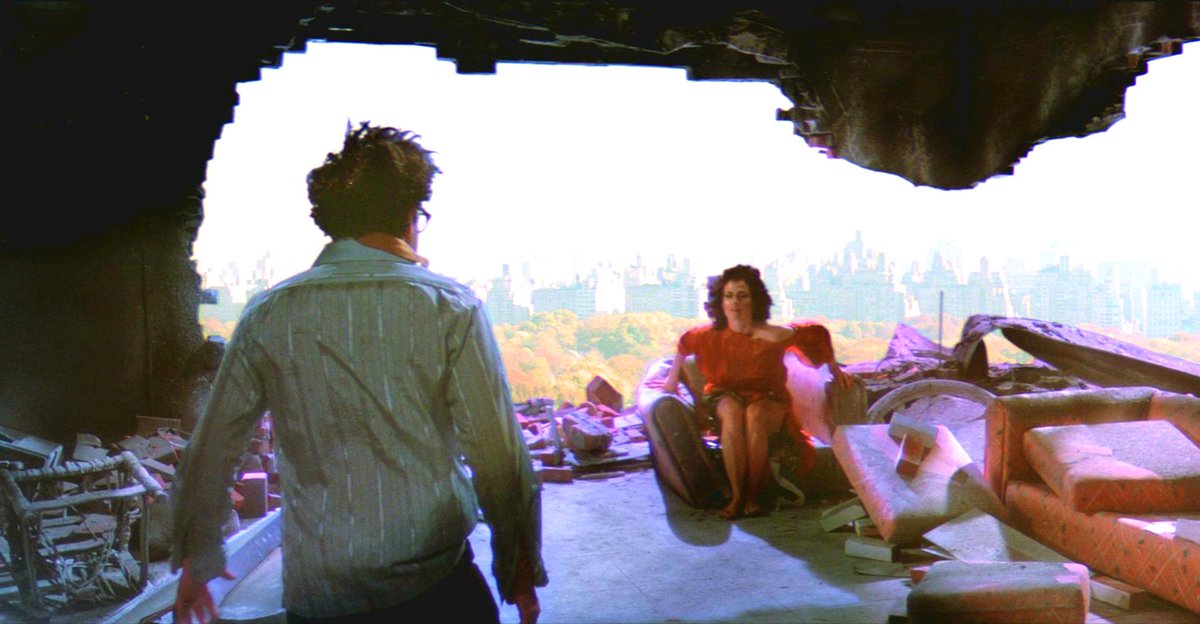 mosspuppet's tweet image. I FIGURED OUT WHERE THOR IS IN THE ENDGAME TRAILER, YOU GUYS #avengers #endgame #avengersendgame #spoilers @Russo_Brothers