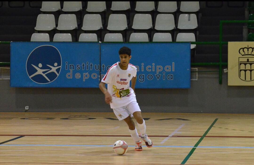 CONVENIO | CONVOCATORIA

Nuestro joven <a href="/monirsgs4/">monirsg7</a> está convocado con el primer equipo de <a href="/SegoviaFutsal/">Naturpellet Segovia</a> para el partido contra <a href="/JaenFS/">Jaén Paraíso Interior FS</a> esta tarde a las 18:30 en Jaén. 

Estamos muy orgullosos de ti, disfruta la experiencia. ¡¡Mucha suerte!!