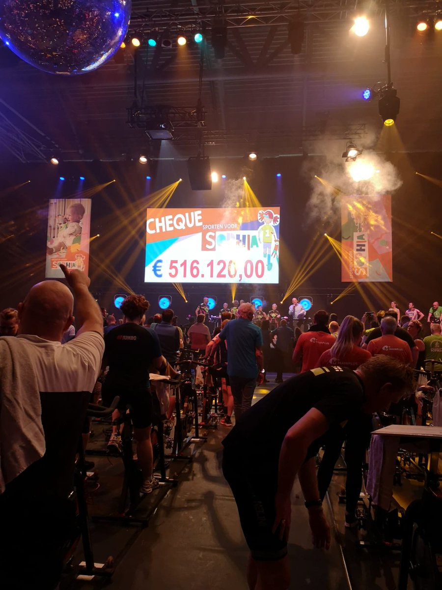 Het zit erop. Moe maar voldaan én met een geweldig eindbedrag. Zowel van ons team als het voorlopige eindbedrag! #SportenvoorSophia #Sophia #Kinderziekenhuis. Gewéldig weer om mee te doen. Iedereen bedankt!