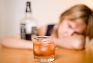 PsychCentral's tweet photo. Do The Potential Benefits of Consuming Alcohol Really Outweigh the Risks? https://t.co/G843i5rV9E #WomenandHiddenHealthIssues #benefitsofalcohol https://t.co/Cgq6WfJGQd