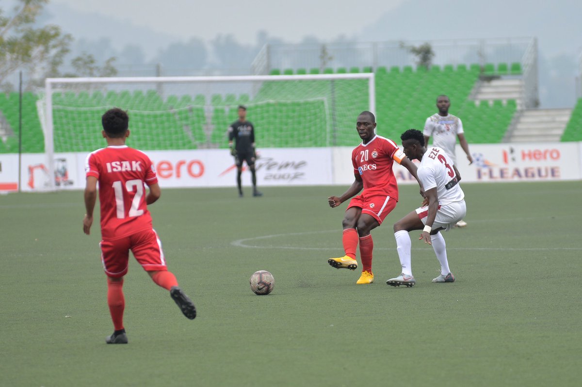 AizawlFC's tweet photo. Full-time
Aizawl FC 1-2 @Mohun_Bagan
(Kromah 30') (Kisseka 22' , Bikramjit 78')
#HeroILeague #IndianFootball #Aizawlfc #thepeoplesclub #AFCVMB https://t.co/horgfF2v2v