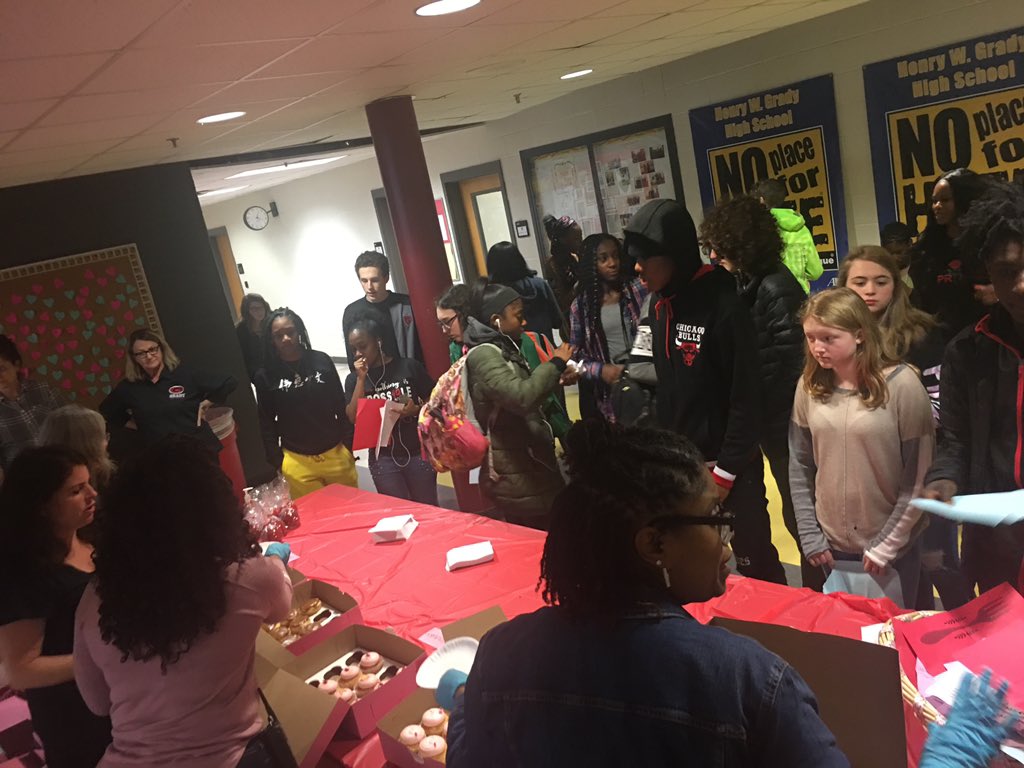 THollisEdS's tweet photo. @APSGradyKnights celebrating 🥳 perfect attendance for the month of January with #CamiCakes and #MissDPralines. @BetsyBockman1 @dan_a_sims https://t.co/4JNwqJ939g