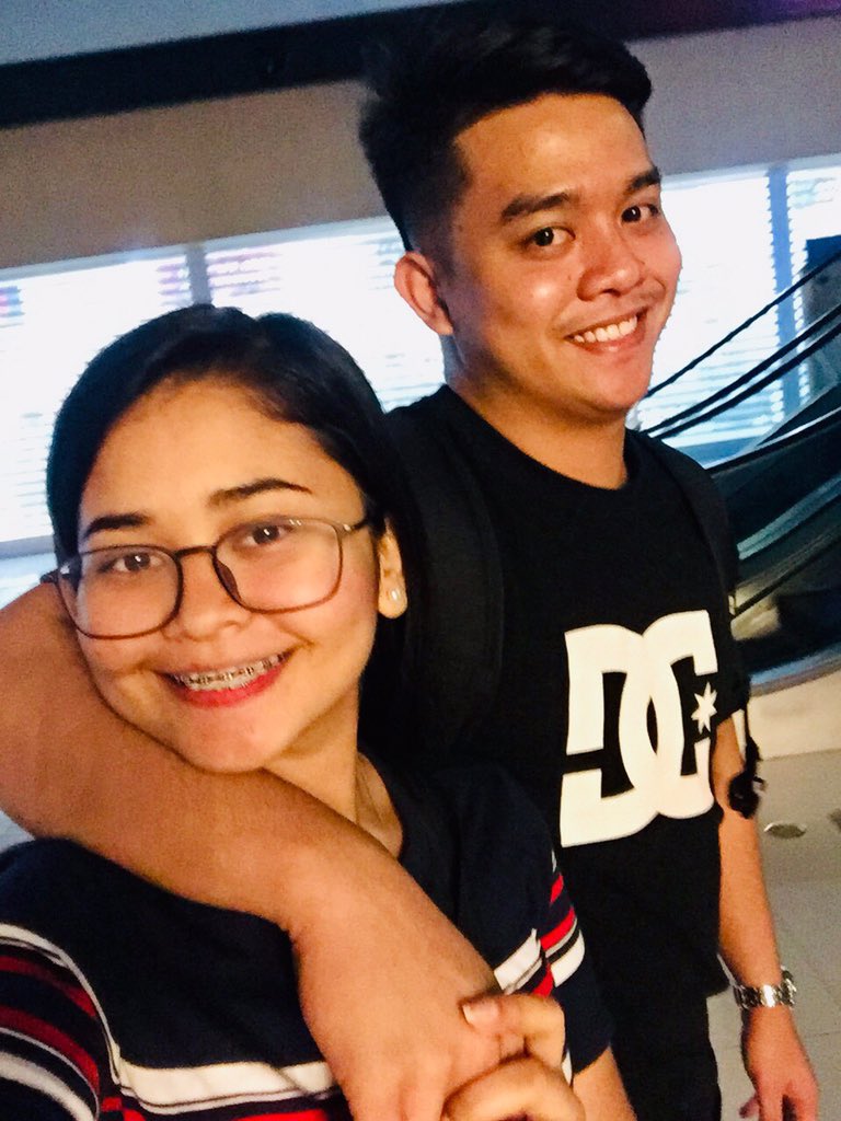 andreaamorobis's tweet photo. #AloneTogetherFriDate you need to watch this movie! Know your worth and learn to fight for whatβs the best to your relationships π @LukeIan2809 https://t.co/rXc24zjTgV