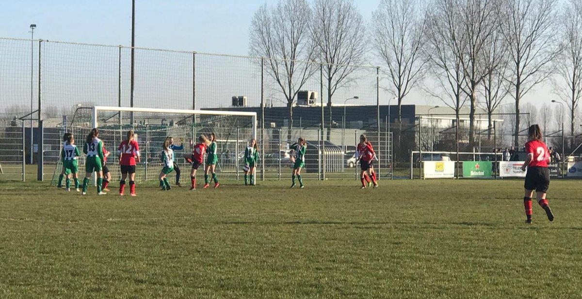 RcsMo15's tweet photo. Na een gelijkspel vorige week
Nu een goede wedstrijd gespeeld tegen Graauw en verdiend gewonnen (0-1) https://t.co/OStokxfROS