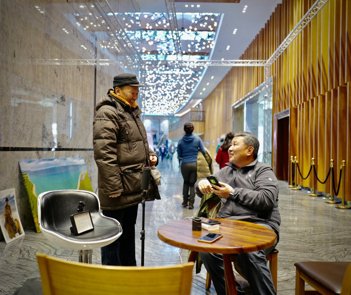 2 сарын 28 дуустал <a href="/Zaisan_Hill/">ZAISAN HILL COMPLEX</a> -д бидний 1,000 гэрэл зургийн үзэсгэлэн үргэлжлүүлэн гарч байна, 

үүднээс нь эхлээд нийт 7 давхрын оройд тултал бүх хонгил булан тохойд нь бидний зураг бий.
#БиднийЦөөхөнМонголчууд