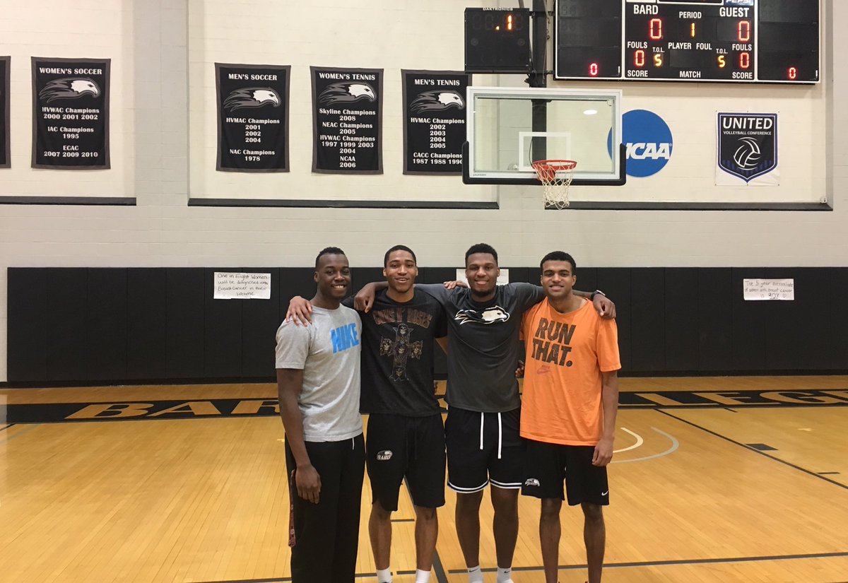 BardMBB's tweet image. Thank you to our 4 Seniors for all their hard work and dedication! Senior Day at Bard today for the Bard Mens's Basketball Team! Game is at 4 against RIT. Come support the team! @Mondo_the_great @AKA_DNice #BardBasketball #SeniorNight #RiseWithUs