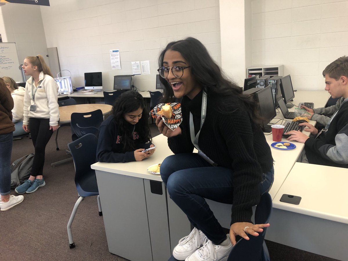 catalystvei's tweet image. Fun Valentine’s Day Party/ Chill Day at Catalyst ❤️