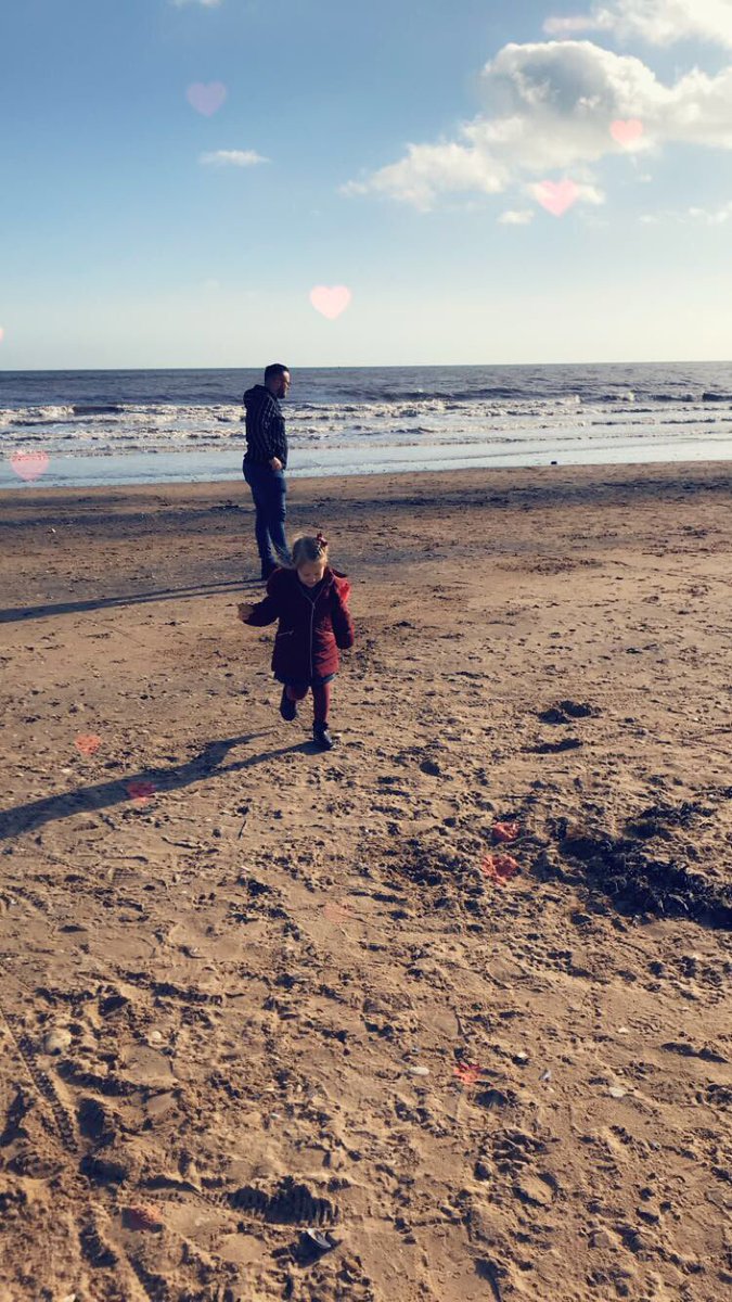 _laurahall's tweet photo. @SaltersNursery Trip to the seaside for Lilah on her first day of half term👧🏼🍦☀️🎠 https://t.co/JQWeRz4up8