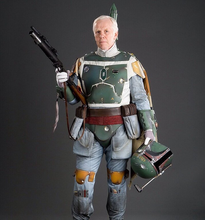 Happy birthday to Boba Fett himself, Jeremy Bulloch!!! 