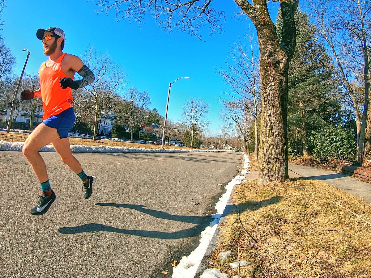 Feels like I leveled 🆙 on today’s long run: ran an average pace solo that would’ve scared me on a group run even just a month ago. Amazing what can happen when you just put your head down and work. 🙏🏻 #consistency #mentalgainz #lovingtheprocess