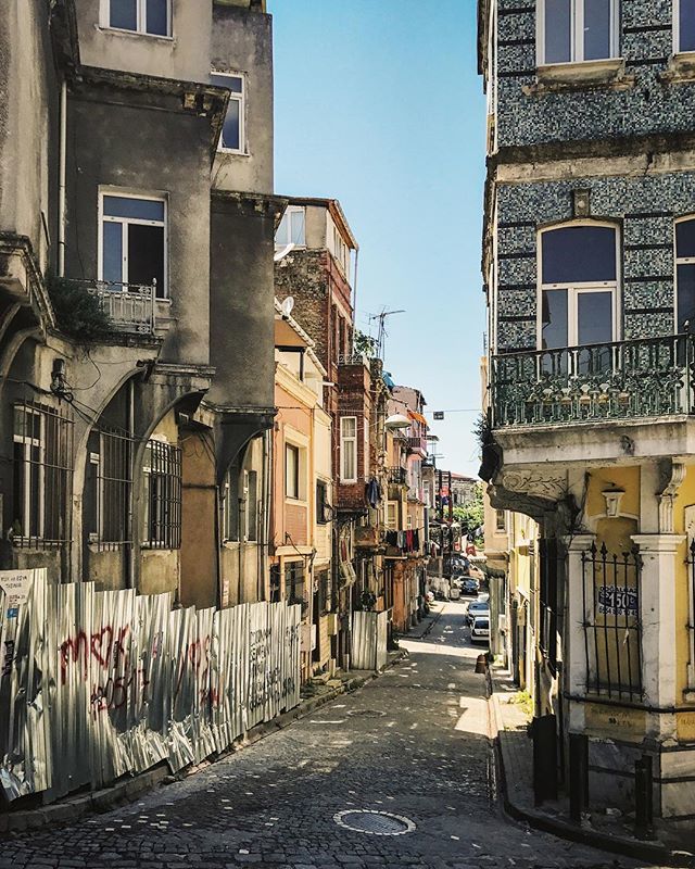 ::: streets of former jewish quarter in istanbul | this is #istanbul, turkey .
.
.
#tkmoments #widenyourworld @turkey_home #topturkeyphoto #istanbullife #igersistanbul @istanbul #allshotsturkey #shotoniphone #passionpassport #bestcitybreaks #theprettycit… bit.ly/2GudHoM