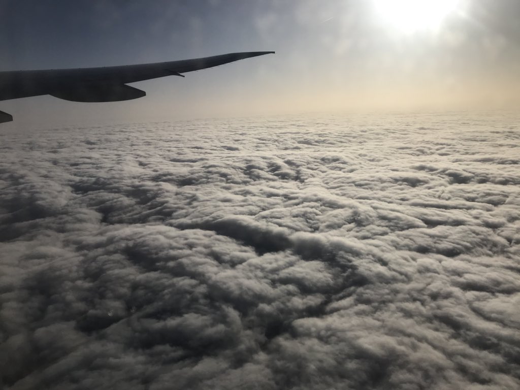 imrxn's tweet photo. Tweeting at an altitude of 33k feet 😮 https://t.co/bg7QGA54az