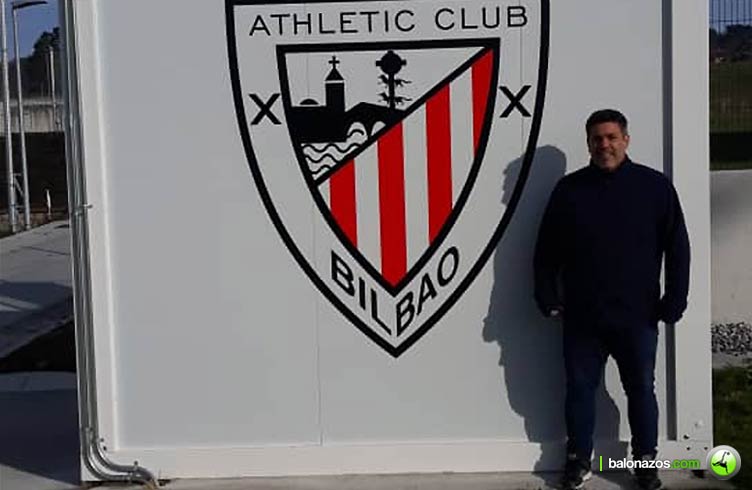 Balonazos's tweet photo. | #VenEx | El entrenador Antonio “Tony” Franco se capacita en España |  #Balonazos | https://t.co/TuDvzyjwaA https://t.co/DPi4zxKiih