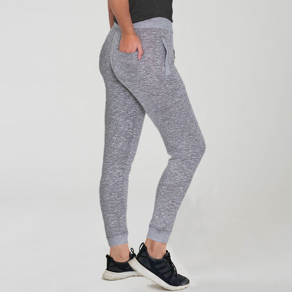 Our new Elevate training trousers are the next addition to your fitness wardrobe 🖤

Featured: Elevate | Women's Training Trousers | Marl Grey 

Shop the look 👉 bearstrength.co.uk