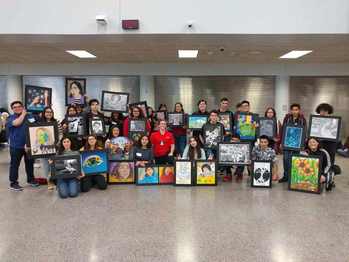 Art_Like_A_Voss's tweet photo. At VASE with my students from @BigMacHigh! They are in their interviews now, getting experience at interpersonal communication! Can't wait to hear how they did! #AldineArt #allin4aldine @DrKels50 @AldineISD @MhsPeterson #Art #VASE2019 https://t.co/zJGHQKlToh