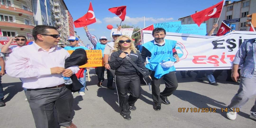 #BugünYineKadrosuzum
Taseron sana küstü
<a href="/MKalayci42/">Mustafa Kalaycı</a> 
<a href="/fethigurer/">Ömer Fethi Gürer</a>