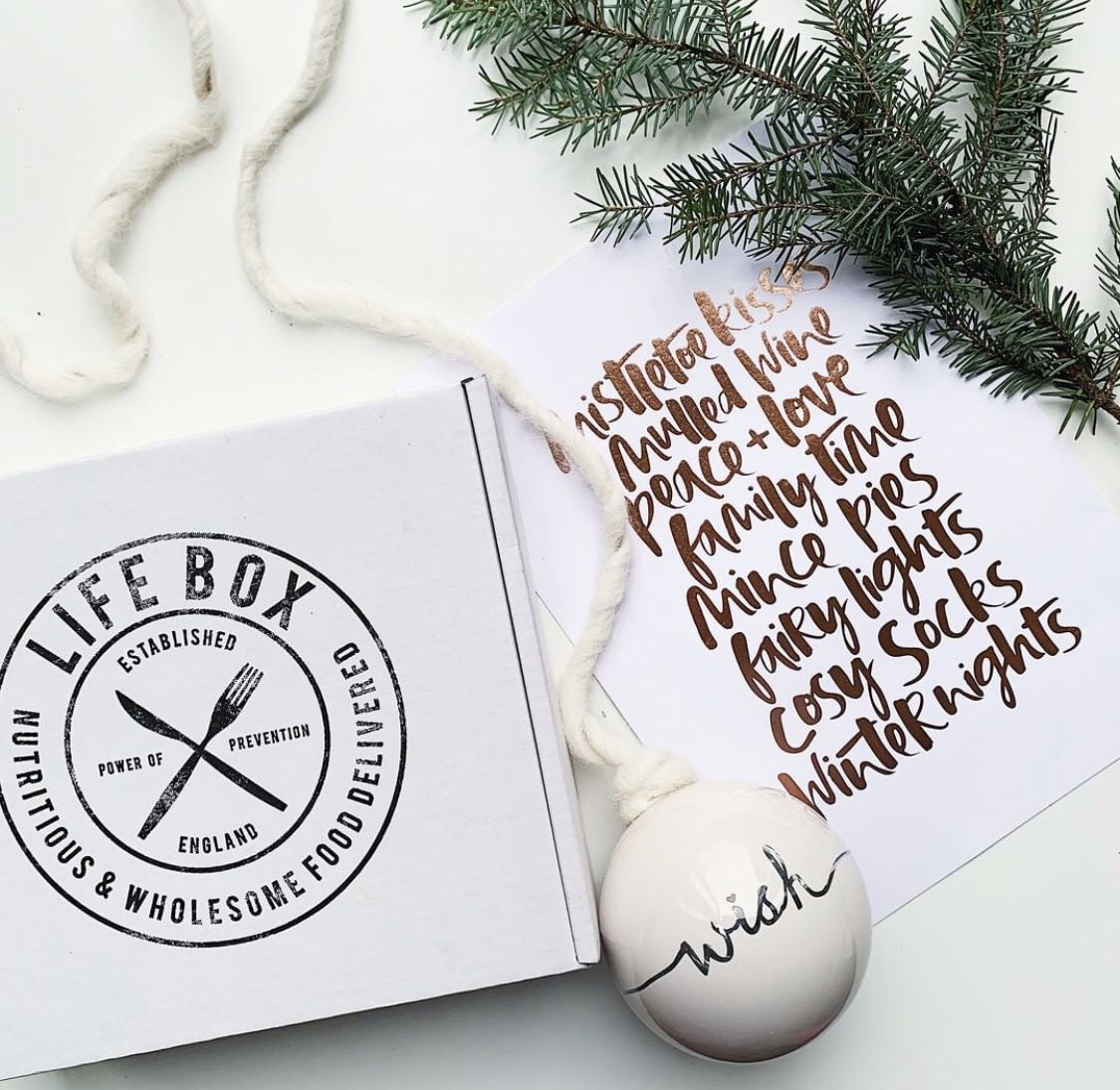 Earthmiles_'s tweet photo. Get your monthly Lifebox to start your journey of healthy discovery 🚴Earn 25% off all boxes containing healthy snacks, drinks and wellness products.🍍 Each Lifebox is supercharged and packed to the brim with meticulously and lovingly selected health foods. Order online. 😋 https://t.co/l3DWblWPQI