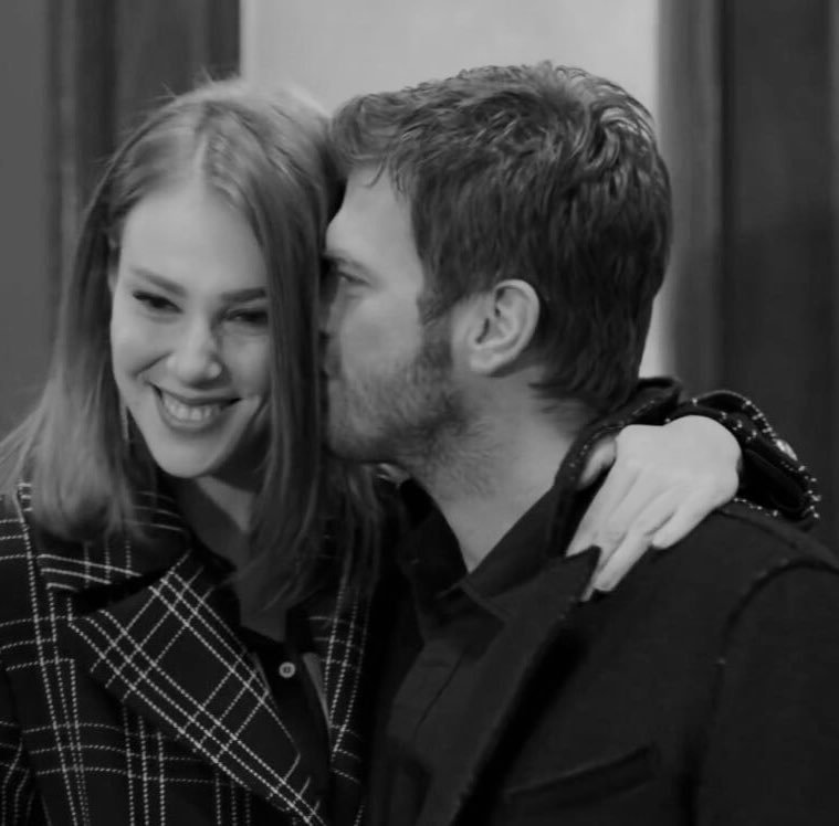 Julia5220's tweet photo. @ShowTV @tvdizicarpisma 1😍 https://t.co/hpLbdNoDMW