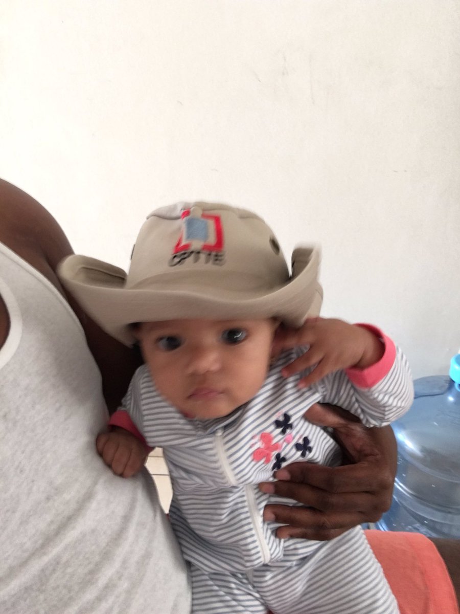 AngeloThelisma's tweet image. En casa con mi mejor versión,  que apoya bastante la #Cppte y el Plan Nacional de Titulación.