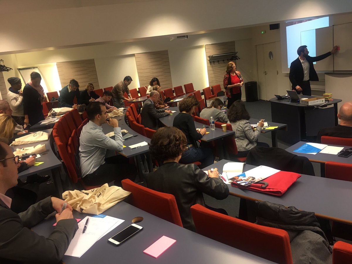 essec's tweet photo. 14h30 - Venez participez à la MasterClass « Le manager et le pilotage de la performance », animée par Florence Cavélius, professeur à l’ESSEC et Directrice Académique MGO. RDV en amphi 202. #JPOESSEC #ExecEd https://t.co/4NEBOgamMs
