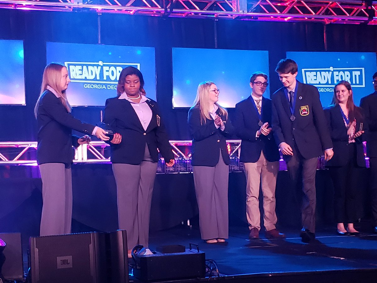 WeAreMarketingW's tweet photo. TOM GETS 1ST! WE ARE HEADED TO INTERNATIONAL COMPETITION!!  #gadeca @woodstockhsdeca @WoodstockHS1 https://t.co/PNbrDyJOGT