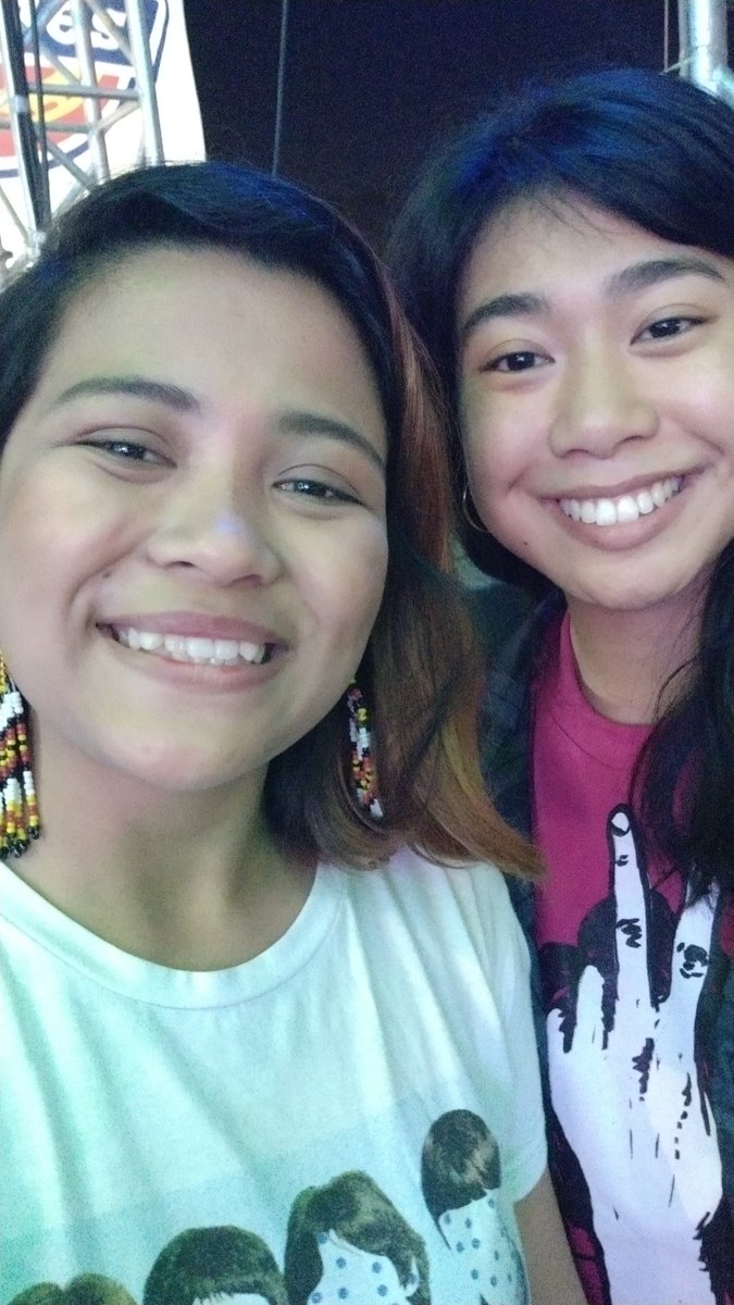 maykamaykaba's tweet photo. i'm gay,,,,, huhuhuhu
#UPFair2019
#REVSaturday https://t.co/jSnaymcKaT