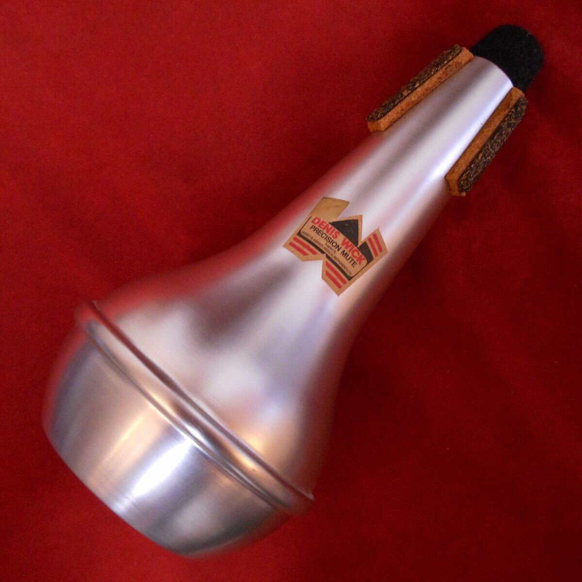 endo_music's tweet image. ミュートの中古も販売しています。
ミュートも買取しています。お見積もりは無料ですのでお気軽にお問い合わせ下さい。
#ウォレスコレクション #デニスウィック ＃ホルン ＃トロンボーン #遠藤管楽器店 #管フォト